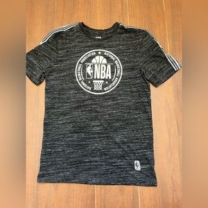 NBA Men's Leisure Charcoal Logo Short Sleeve crew Neck Athleticwear Sports Tee